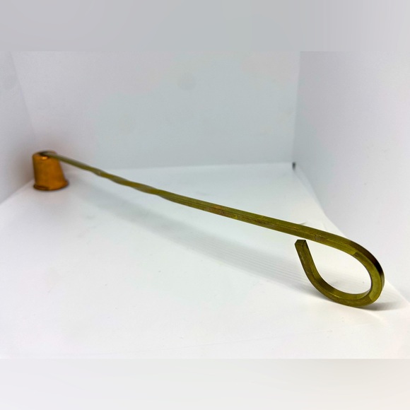 Copper and Brass Tone Candle Snuffer Twisted Handle Flame Snuff Vintage - Picture 2 of 5